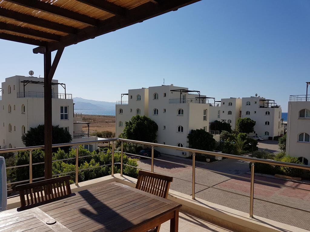 Aphrodite Beachfront Penthouse Apartment Ghaziveran Exterior photo
